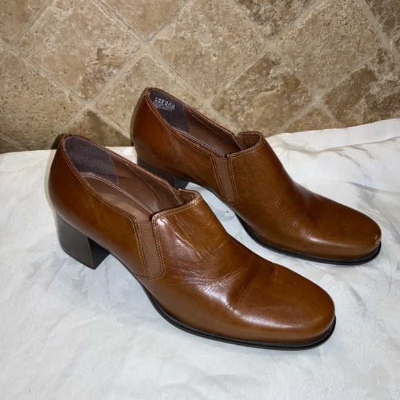 Naturalizer leather slip on shoes Sz 8.5M chunky heel - Picture 4 of 10